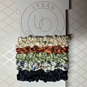UO Mini Satin Scrunchies Set